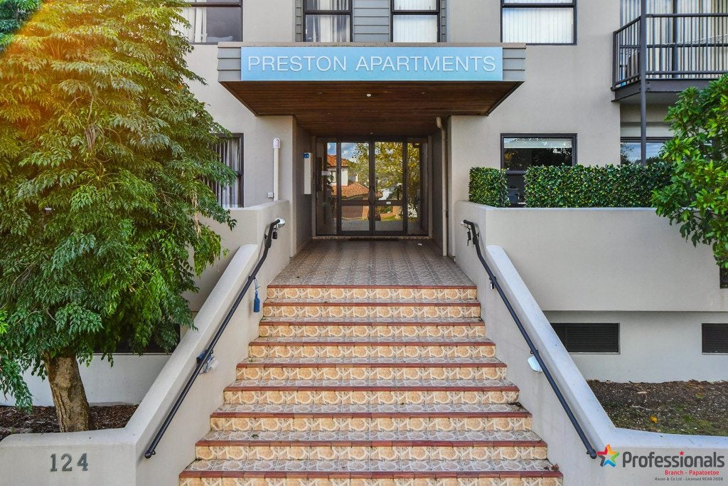 39/124 Stancombe Road, Flat Bush, Auckland - Carousel 2
