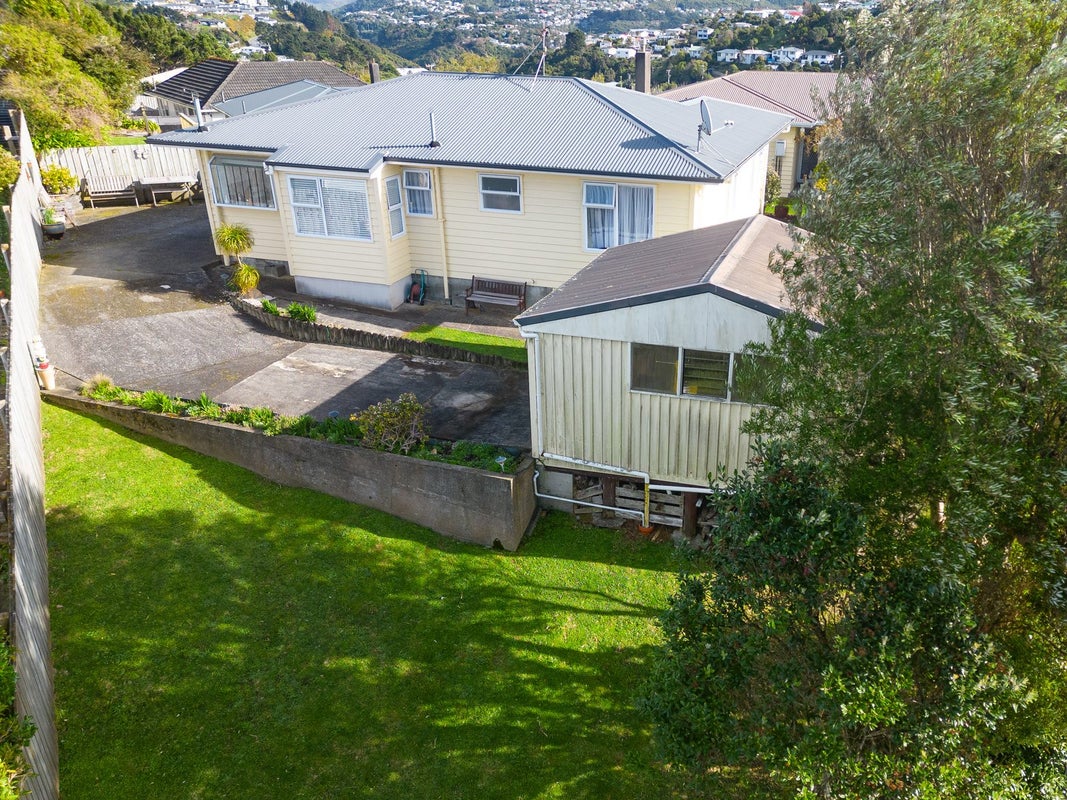 40 Turville Crescent, Newlands, Wellington - Carousel 22