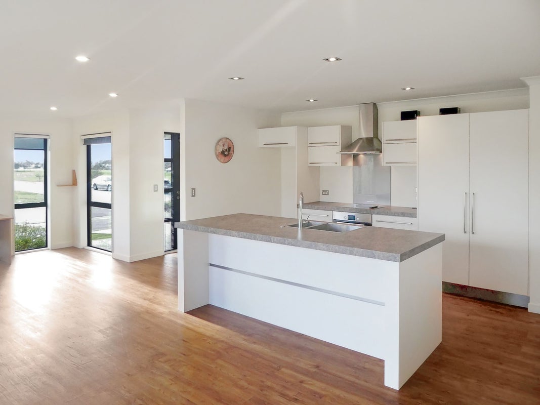 20 Josephine Crescent, Aidanfield, Christchurch - Carousel 2