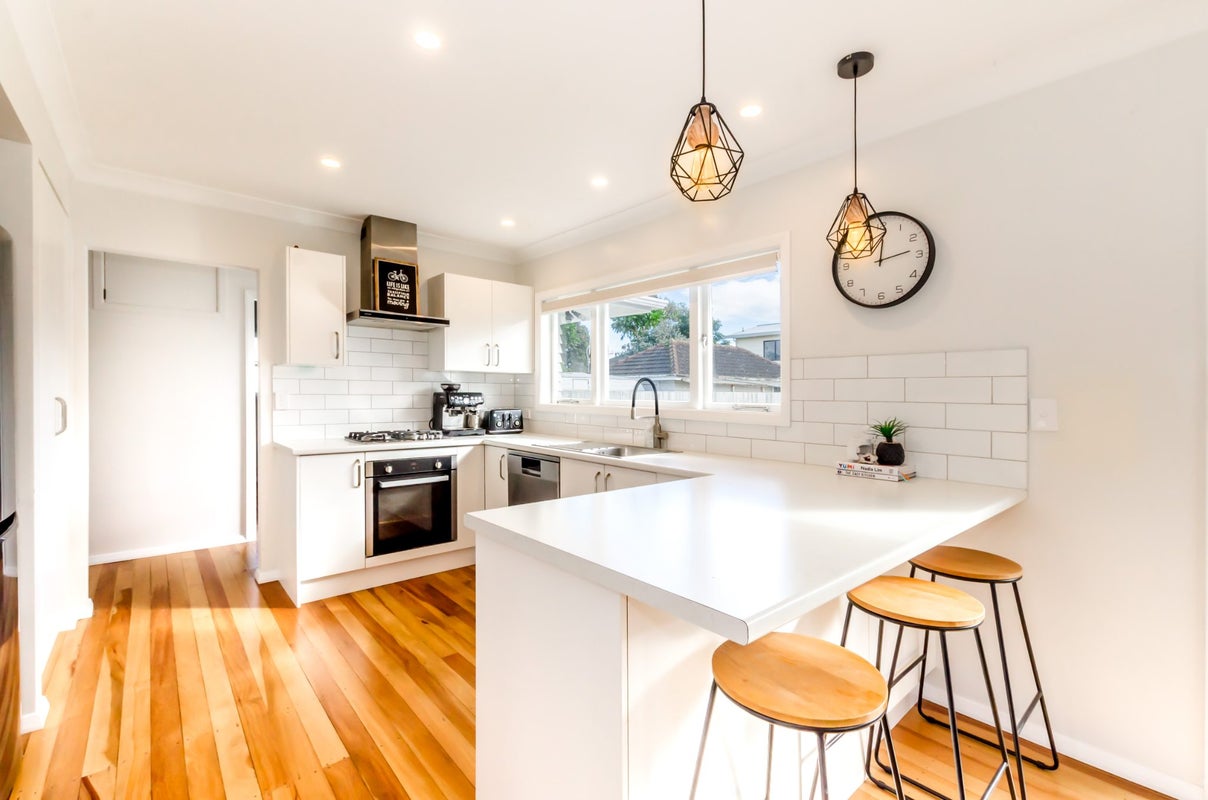 33 Atmore Avenue, Otaki - Carousel 2