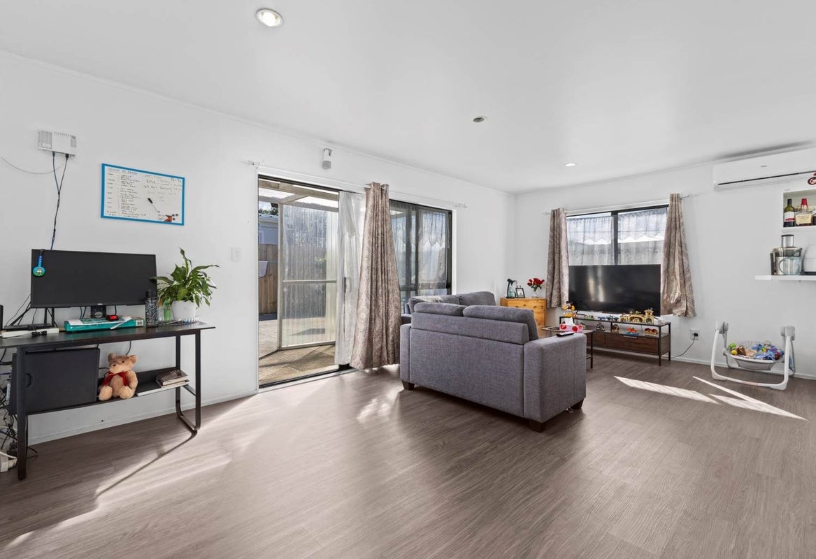 11 Lincoln Road, Manurewa East, Auckland - Carousel 2