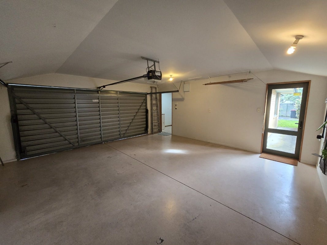178 Barrington Street, Somerfield, Christchurch - Carousel 18