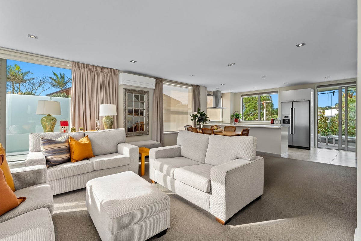441C Beach Road, Mairangi Bay, Auckland - Carousel 2
