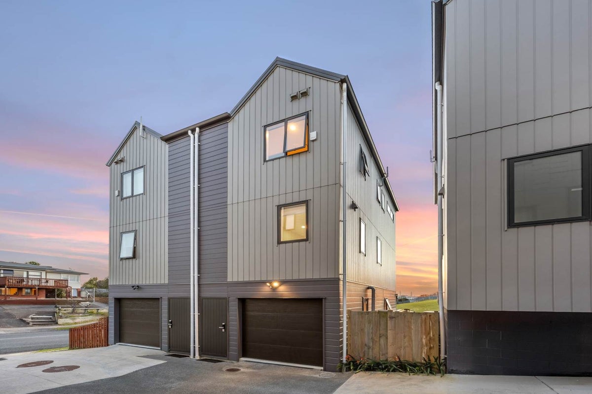 34 Carole Crescent, Pakuranga, Auckland - Carousel 1