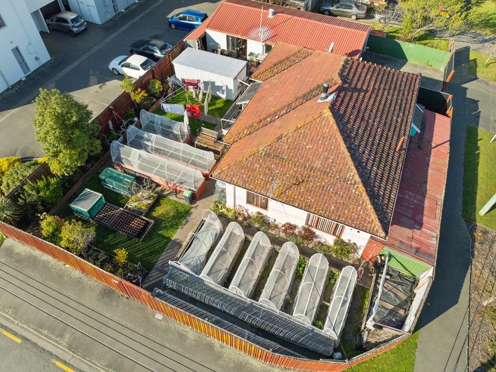 468 Barbadoes Street, Edgeware, Christchurch - Carousel 1