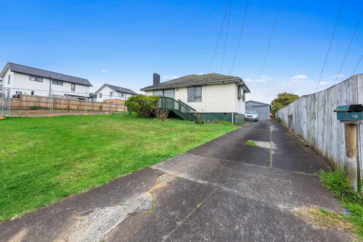 15 Forbes Road, Favona, Auckland - Carousel 1