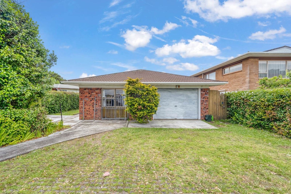 463 Glenfield Road, Glenfield, Auckland - Carousel 1