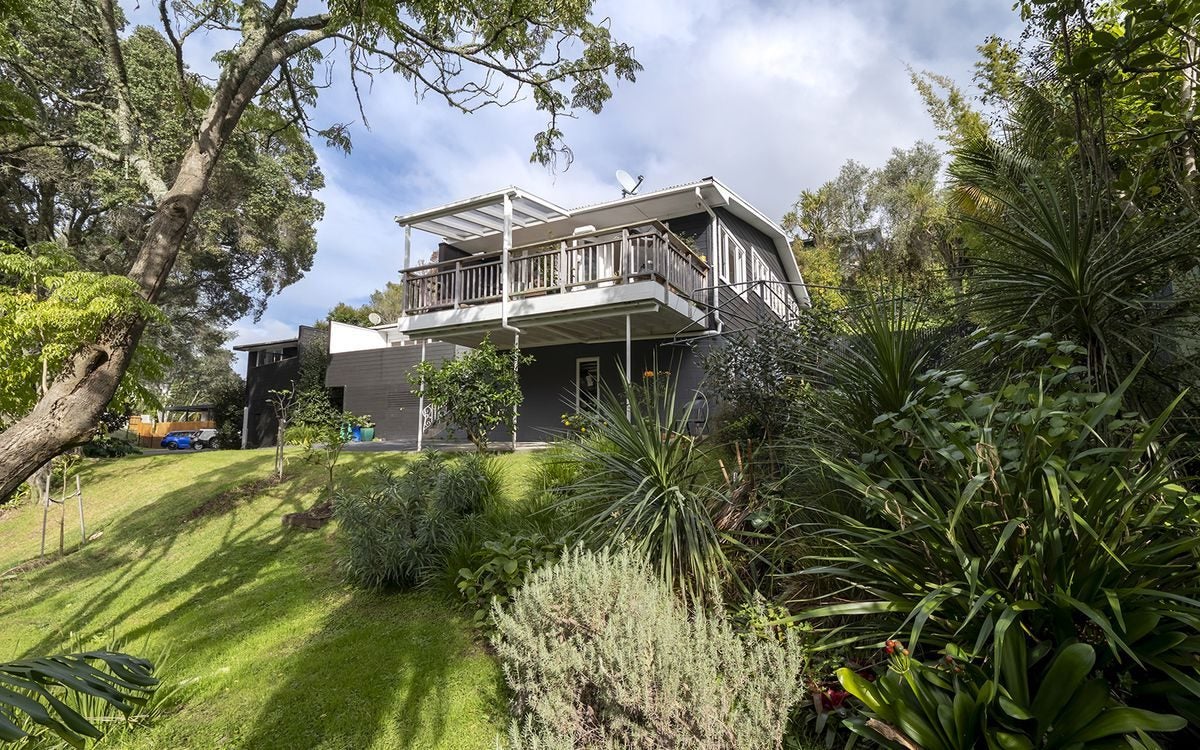 3/5 Larchwood Avenue, Westmere, Auckland - Carousel 1