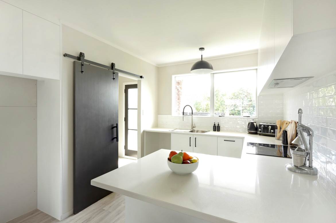 7/1 Pine Street, New Lynn, Auckland - Carousel 2