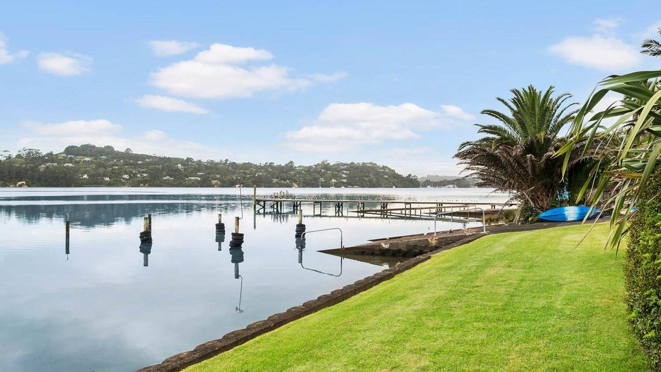 32 Pohutukawa Road, Whenuapai, Auckland - Carousel 1