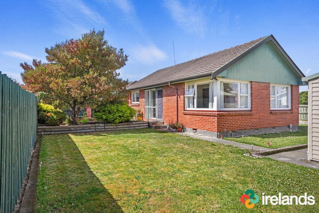 4 Minaret Street, Mairehau, Christchurch - Carousel 1