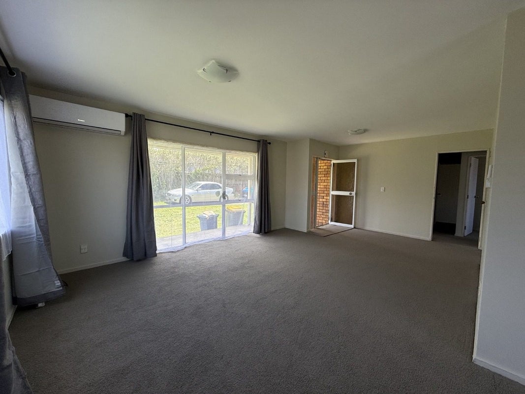 91 Triangle Road, Massey, Auckland - Carousel 2