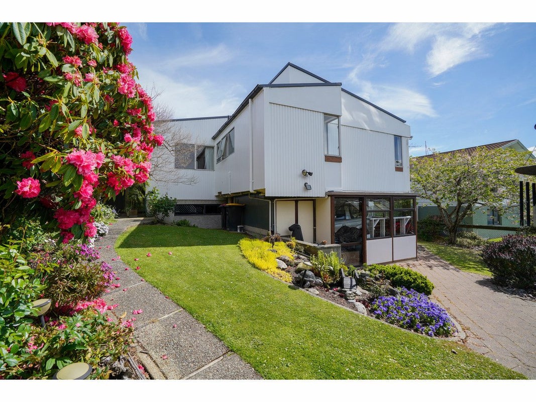 52 Orwell Crescent, Newfield, Invercargill - Carousel 35