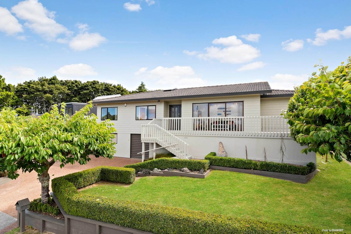 57 Calluna Crescent, Totara Heights, Auckland - Carousel 2