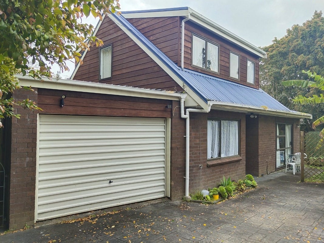 2/11 MacLeans Road, Bucklands Beach, Auckland - Carousel 1