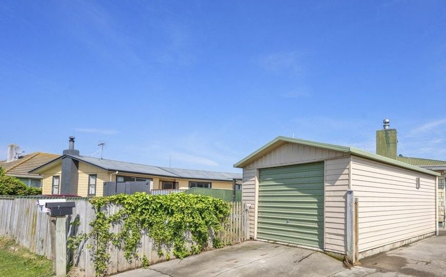 9 Percy Bear Terrace, Onekawa, Napier - Carousel 9