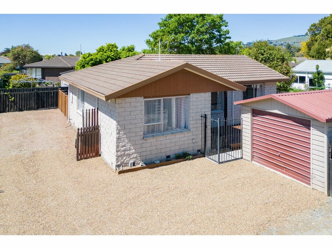 2/67 KEIGHLEYS ROAD, Bromley, Christchurch - Carousel 1