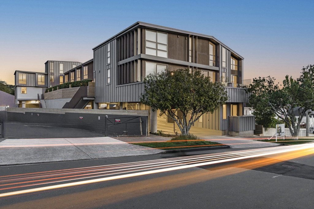 6/4 Norana Avenue, Remuera, Auckland - Carousel 1