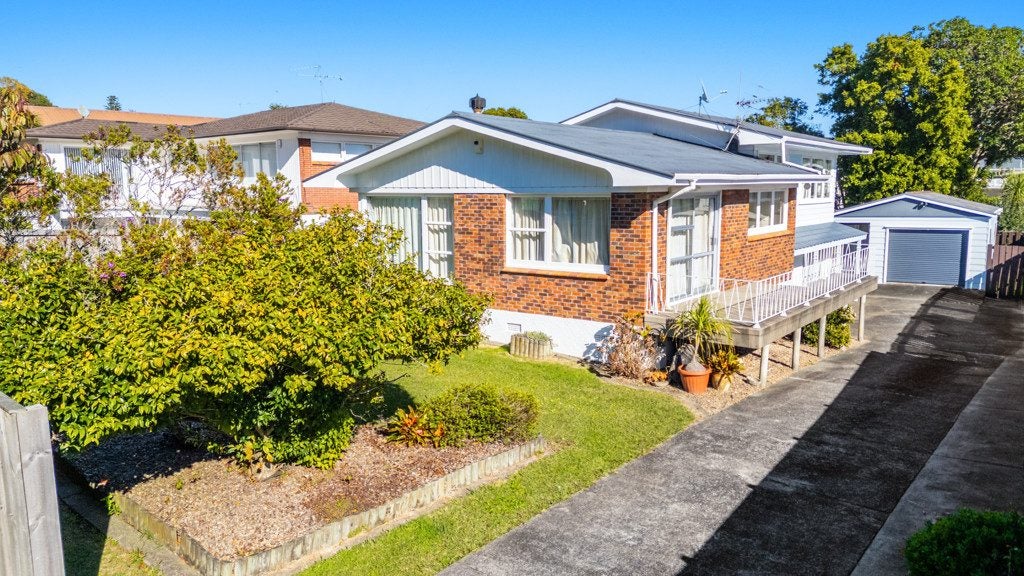 75 Lawrence Crescent, Hillpark, Auckland - Carousel 1