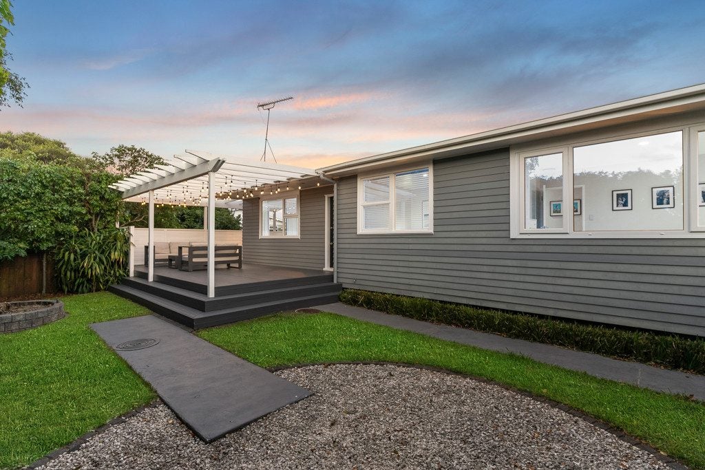 29 Sylvia Road, Hillcrest, Auckland - Carousel 1