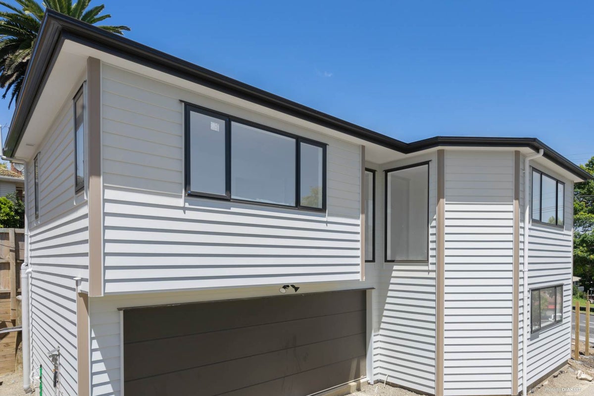86A Woodglen Road, Glen Eden, Auckland - Carousel 1