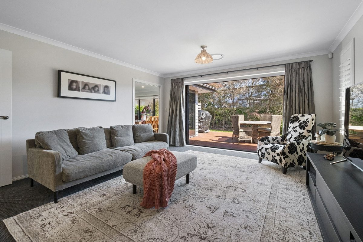 25 Trump Place, Kelvin Grove, Palmerston North - Carousel 2