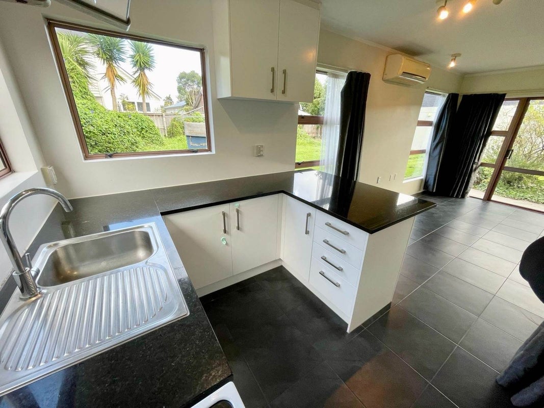 7/105 St Lukes Road, Mount Albert, Auckland - Carousel 1