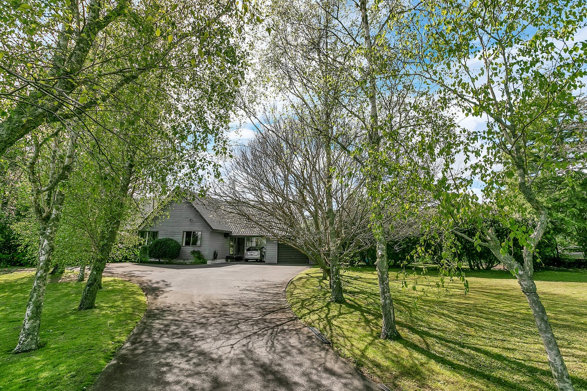 23 Elliot Street, Howick, Auckland - Carousel 1