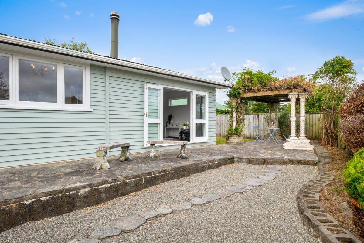 156 Parkes Line Road, Maymorn, Upper Hutt - Carousel 2