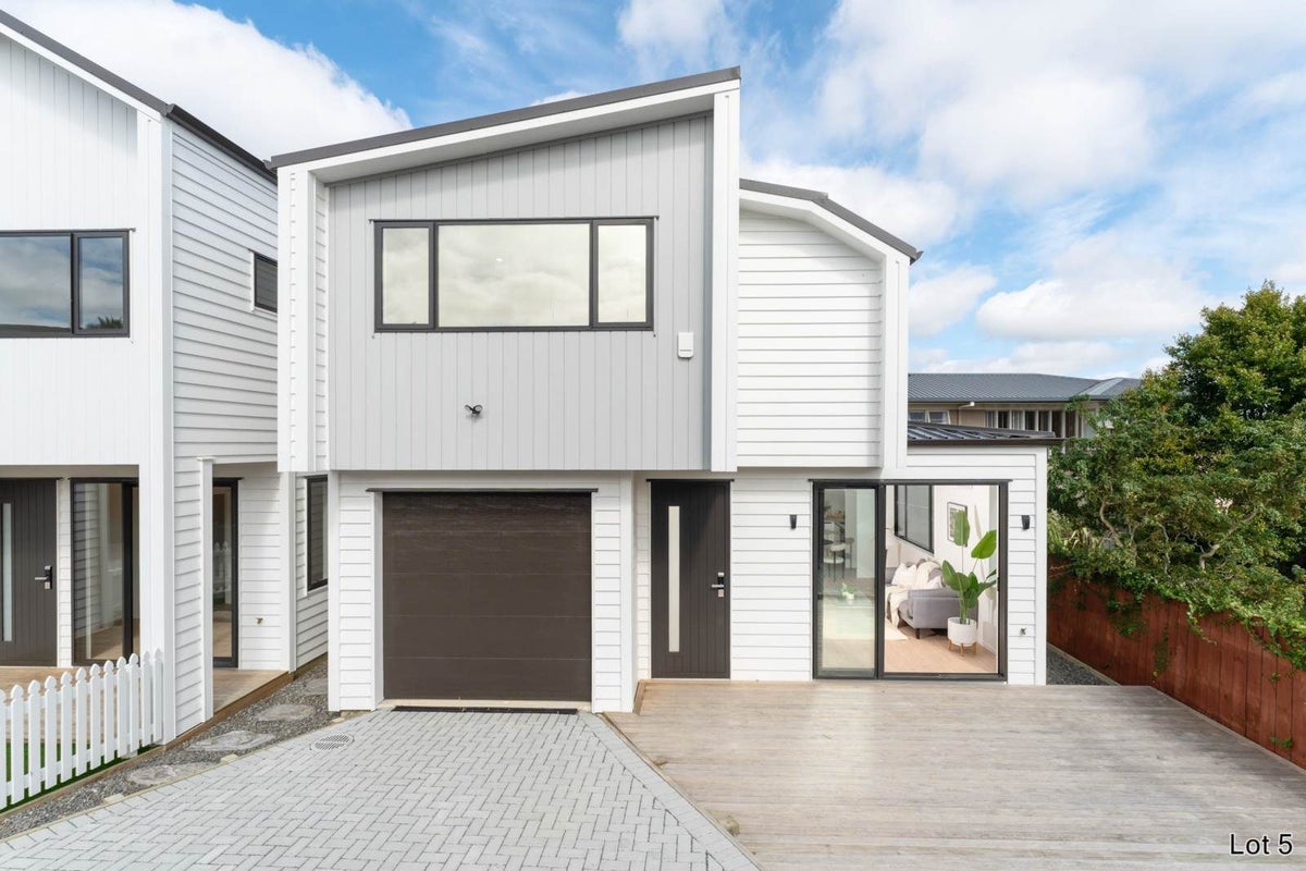 41F Kowhai Road, Mairangi Bay, Auckland - Carousel 1