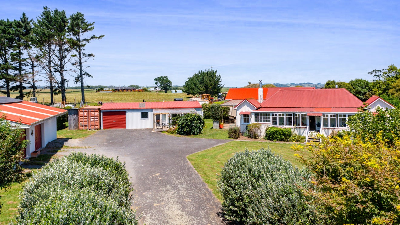 31 Waipapa Road, Waitara, Waitara - Carousel 1