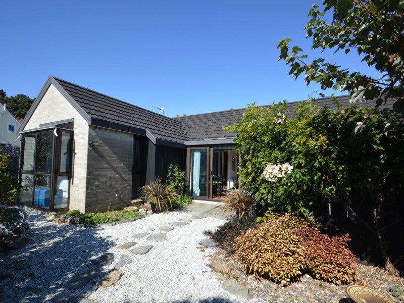 2 Guthrie Lane, Avenal, Invercargill - Carousel 1