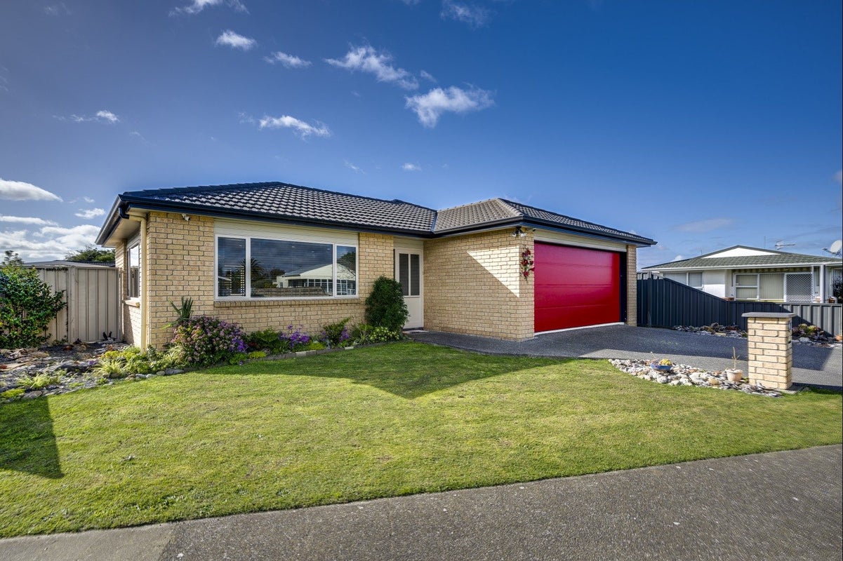 23 White Street, Taradale, Napier - Carousel 1