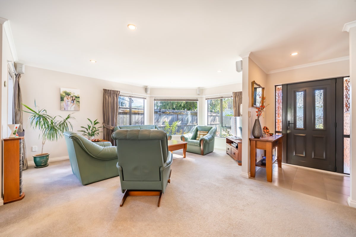 11A Garden Road, Avalon, Lower Hutt - Carousel 2