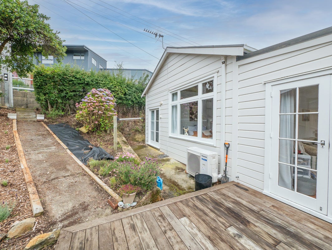 31 Tyne Street, Roslyn, Dunedin - Carousel 1