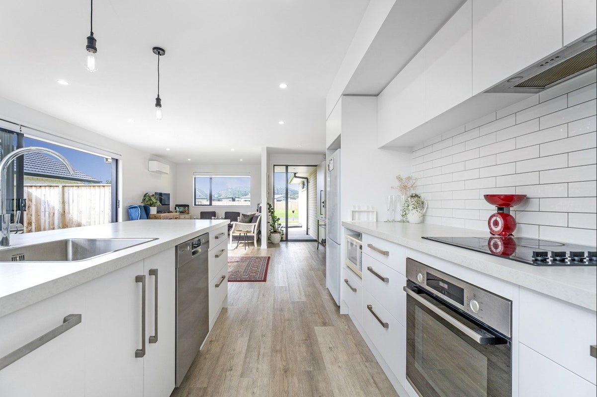 31 Palm Drive, Whitianga, Whitianga - Carousel 2
