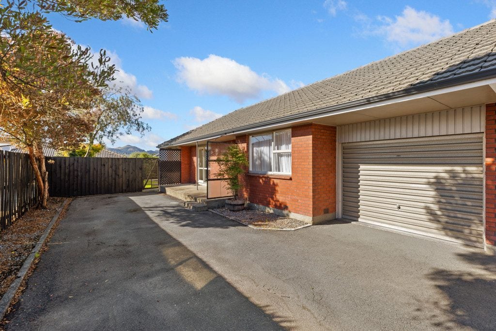 2/11 Blakehall Place, Spreydon, Christchurch - Carousel 2