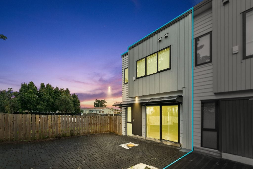 2F Cadiz Place, Red Hill, Papakura - Carousel 11