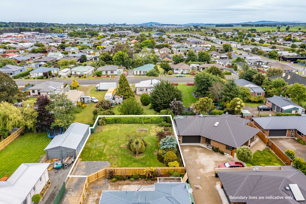 47 Charles Street, Grasmere, Invercargill - Carousel 1