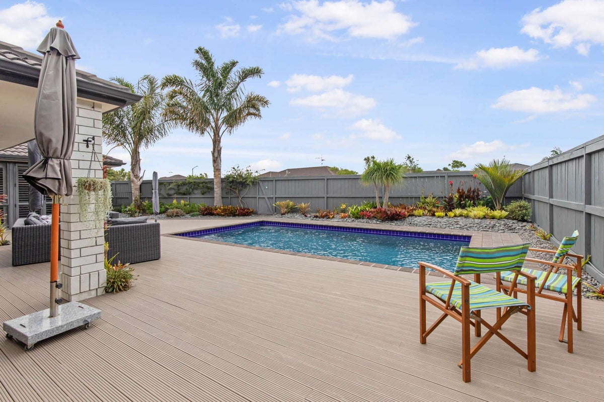 16 Carrington Drive, Papamoa Beach, Papamoa - Carousel 2