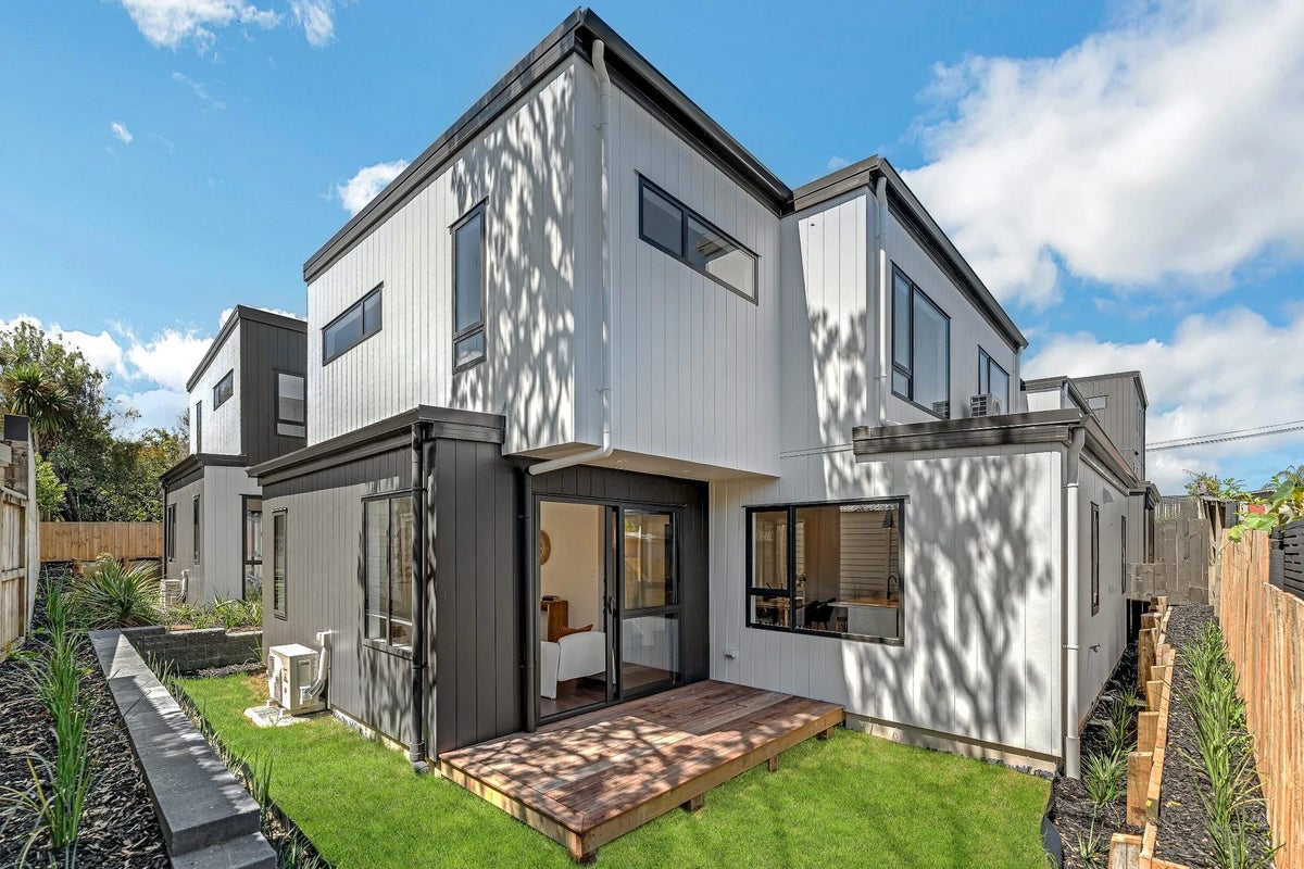 21B County Road, Torbay, Auckland - Carousel 1