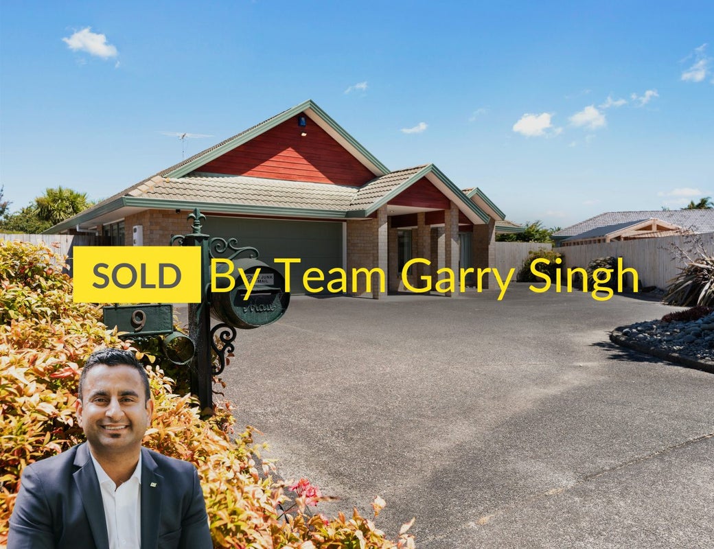 9 Trossach Place, Wattle Downs, Auckland - Carousel 1