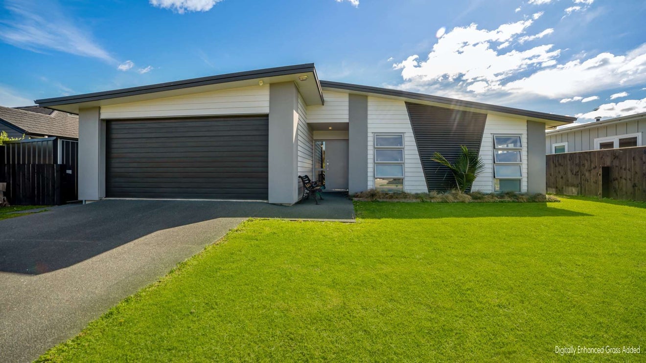 10 Tuamotu Park, Wainui, Gisborne - Carousel 1