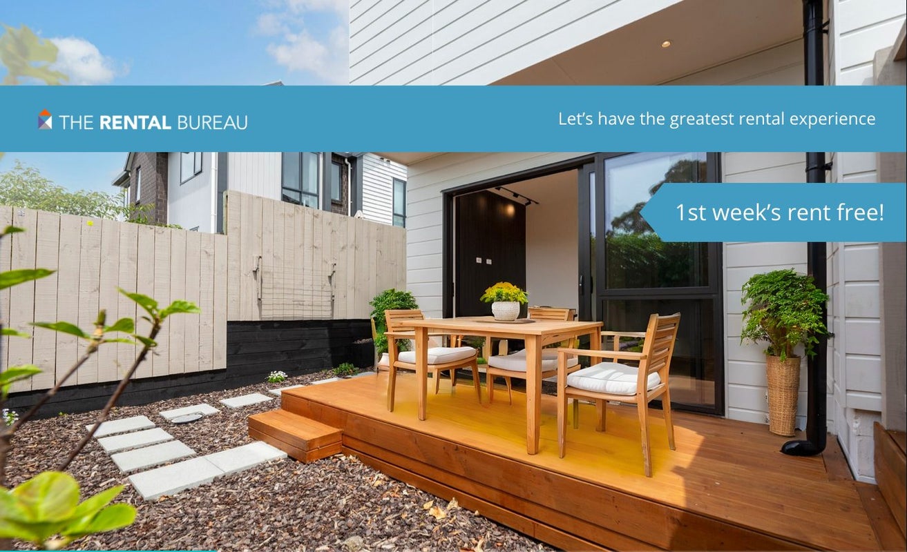 8/7 Brookfield Road, Te Atatu Peninsula, Auckland - Carousel 1
