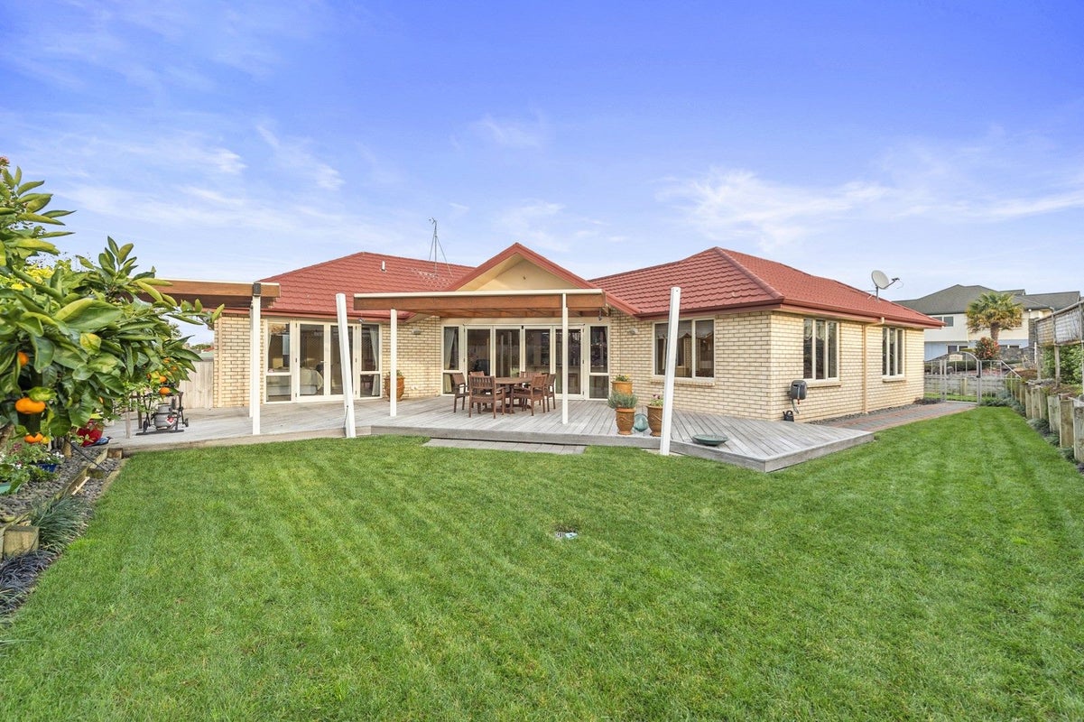 72 Callum Brae Drive, Rototuna, Hamilton - Carousel 2