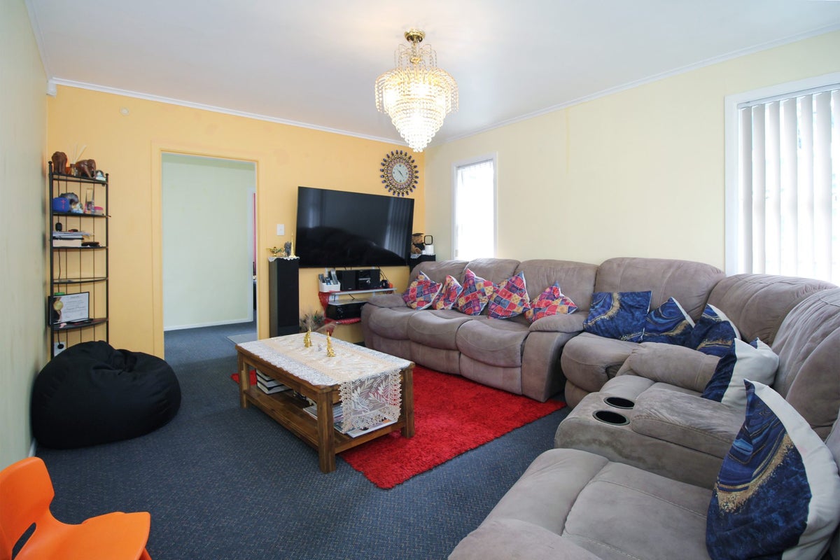 1/5 Esperanto Road, Papatoetoe, Auckland - Carousel 2