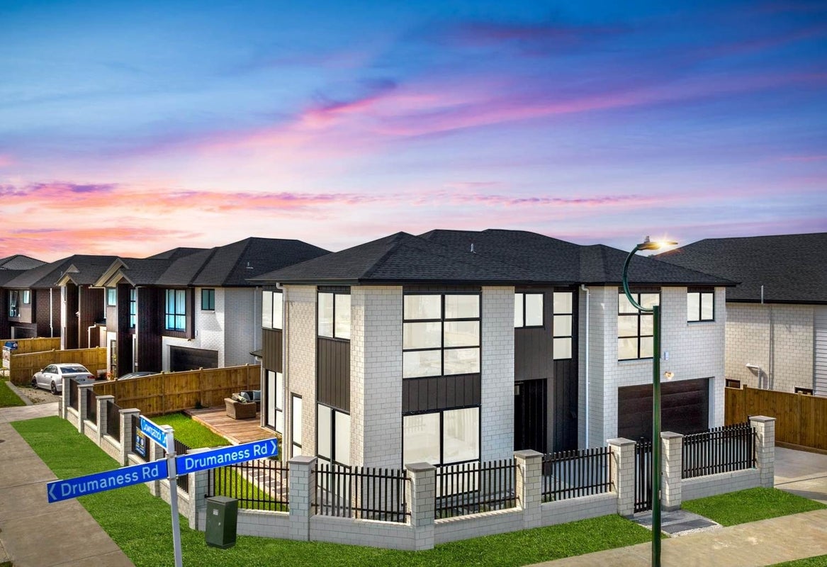 15 Drumaness Road, Flat Bush, Auckland - Carousel 1