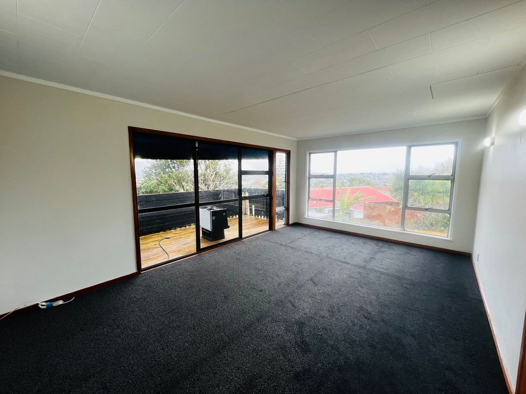 26 Royal Road, Massey, Auckland - Carousel 9