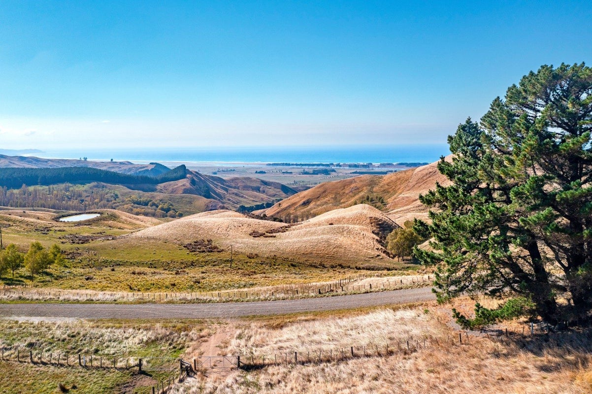 628 Old Hill Road, Porangahau - Carousel 1