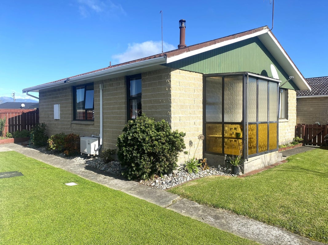 84A Henley Street, Westport, Westport - Carousel 1